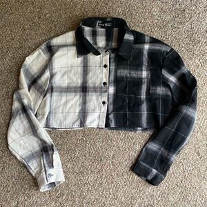 Black and White Plaid Cropped Shirt